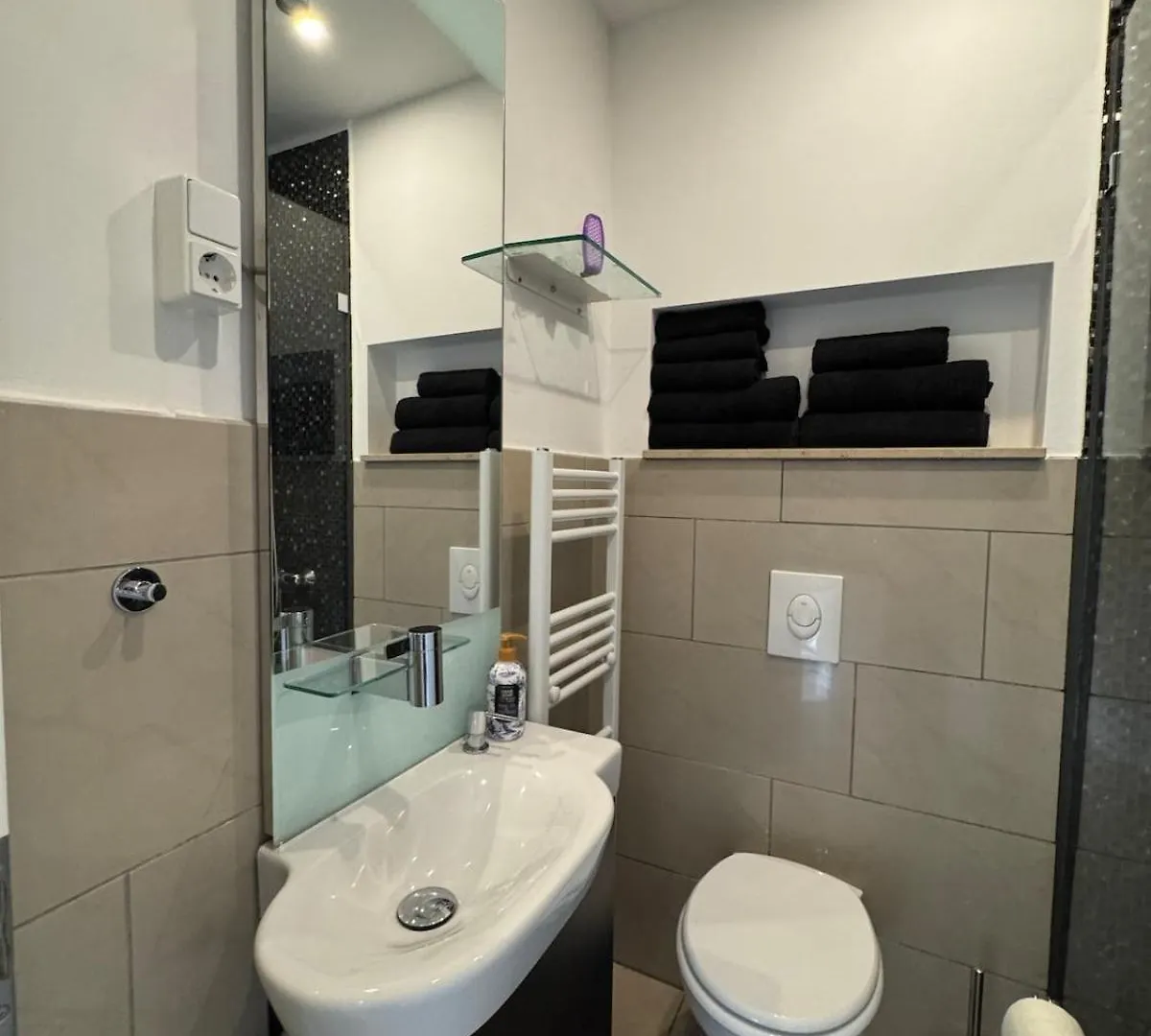 Apartment With Garden & 2 Bathrooms 科隆 德国
