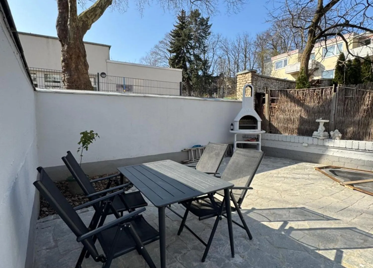 Apartment With Garden & 2 Bathrooms 科隆